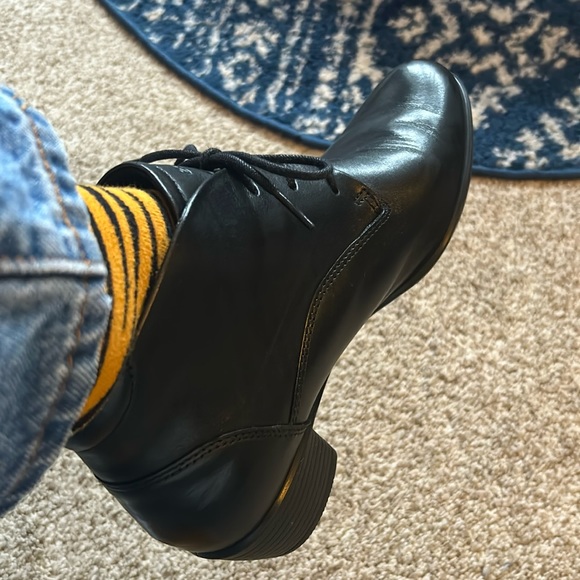 Ecco Lace Ankle Bootie - Picture 3 of 7